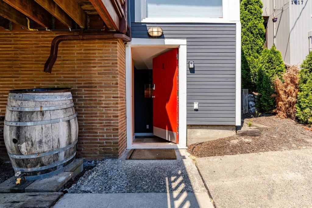 The Ferry House Apartment Seattle Exterior photo